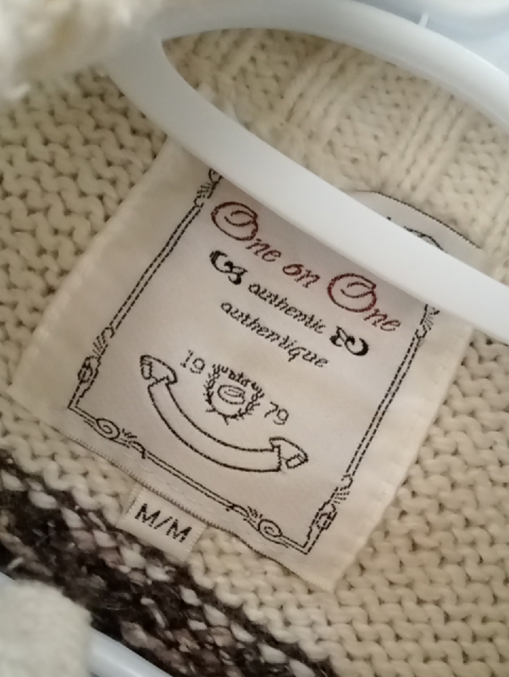 UNIQUE LIKE NEW Zipper Knit Sweater Cream/Browns - Picture 2 of 9